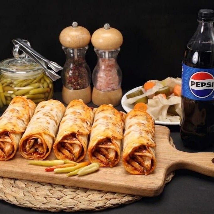 (5 Adet) Hatay Usulü Tavuk Döner (100 gr) + (2 lt) Kola