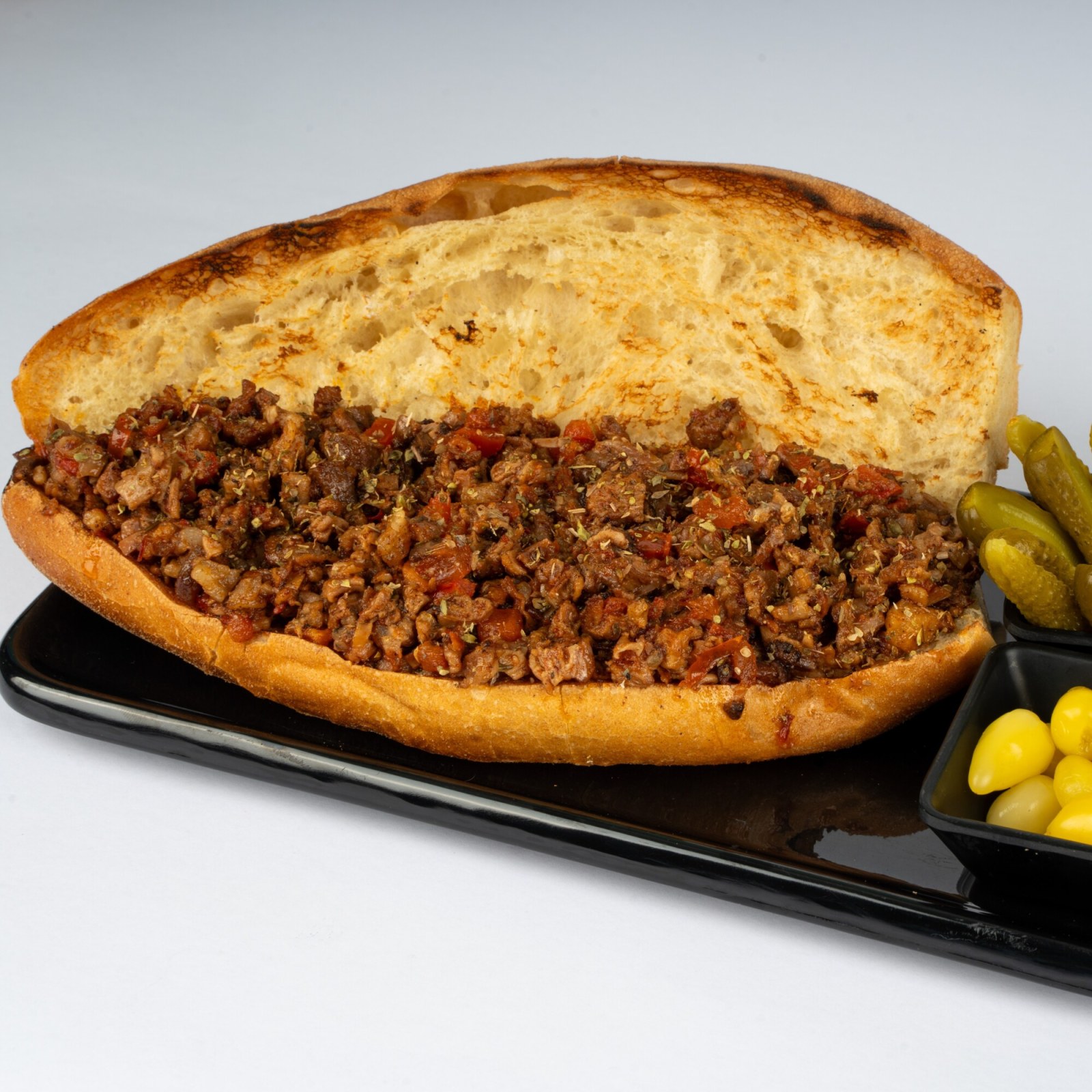 Tam Ekmek Arası İstanbul Usulü Kuzu Kokoreç