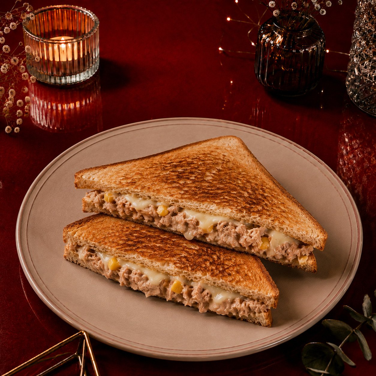 Ton Balıklı Tost