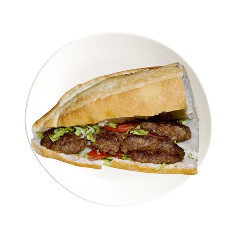 Yarım Ekmek Arası Izgara Köfte