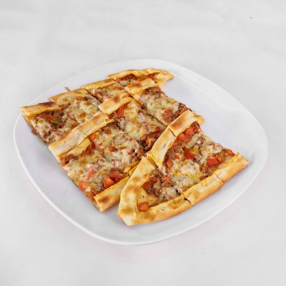 Kuşbaşılı Mantarlı Pide