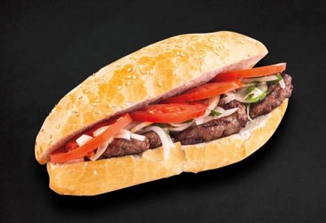 Yarım Ekmek Arası Köfte