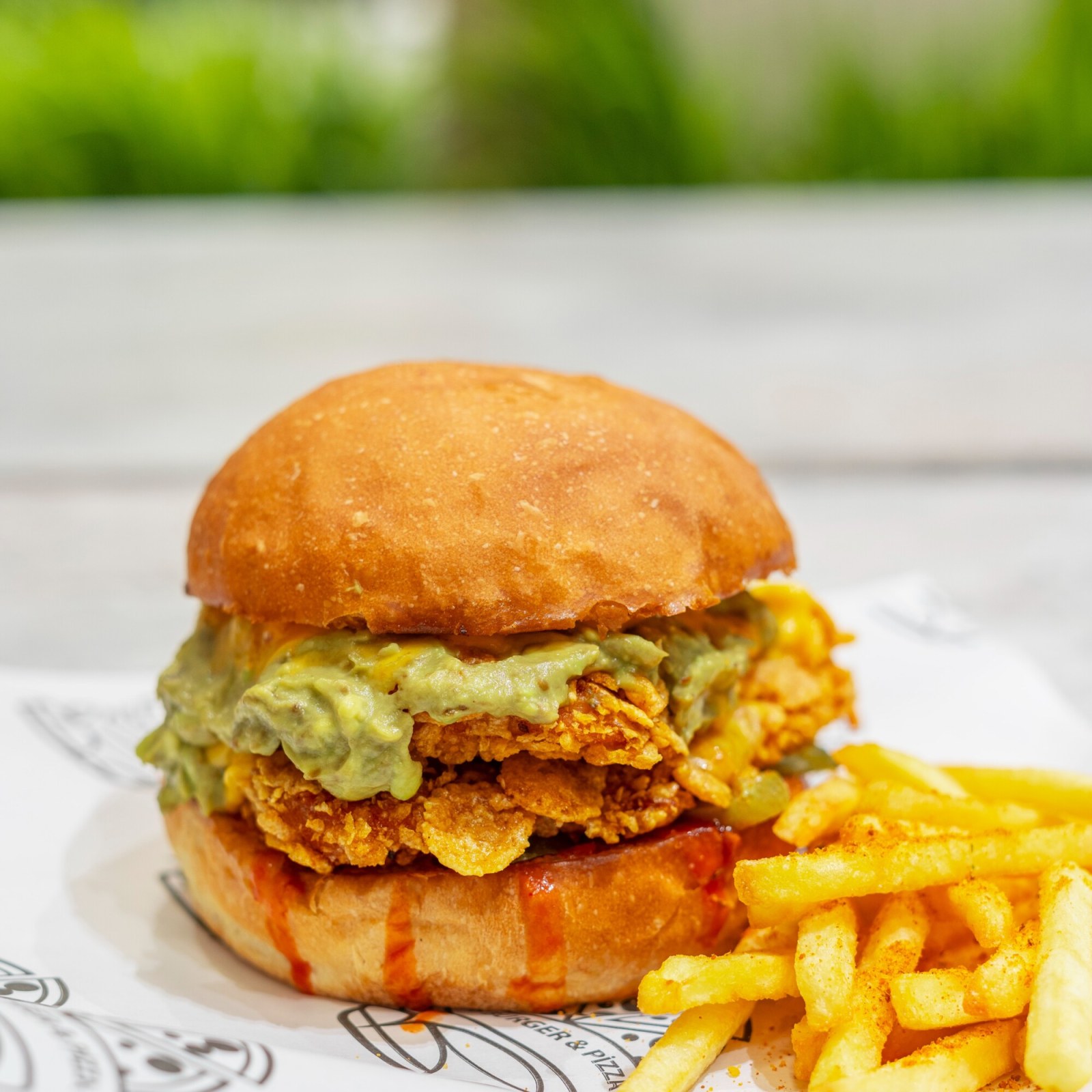Avokado Chicken Burger