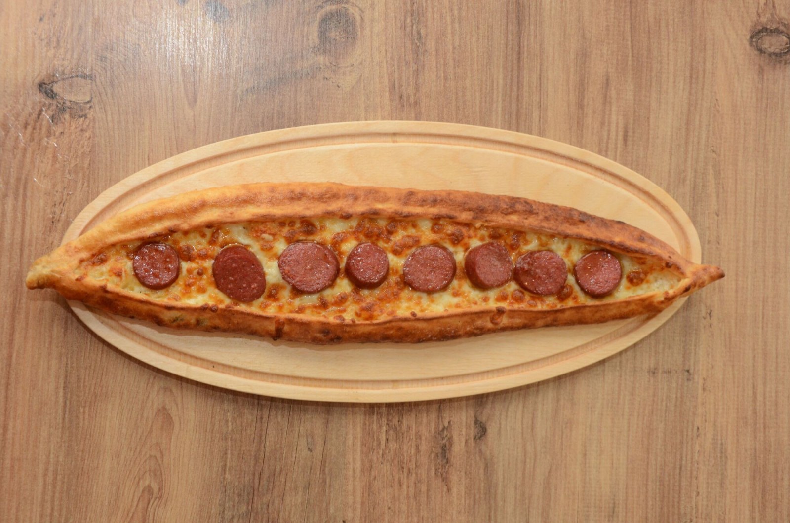 Sucuklu Kaşarlı Pide