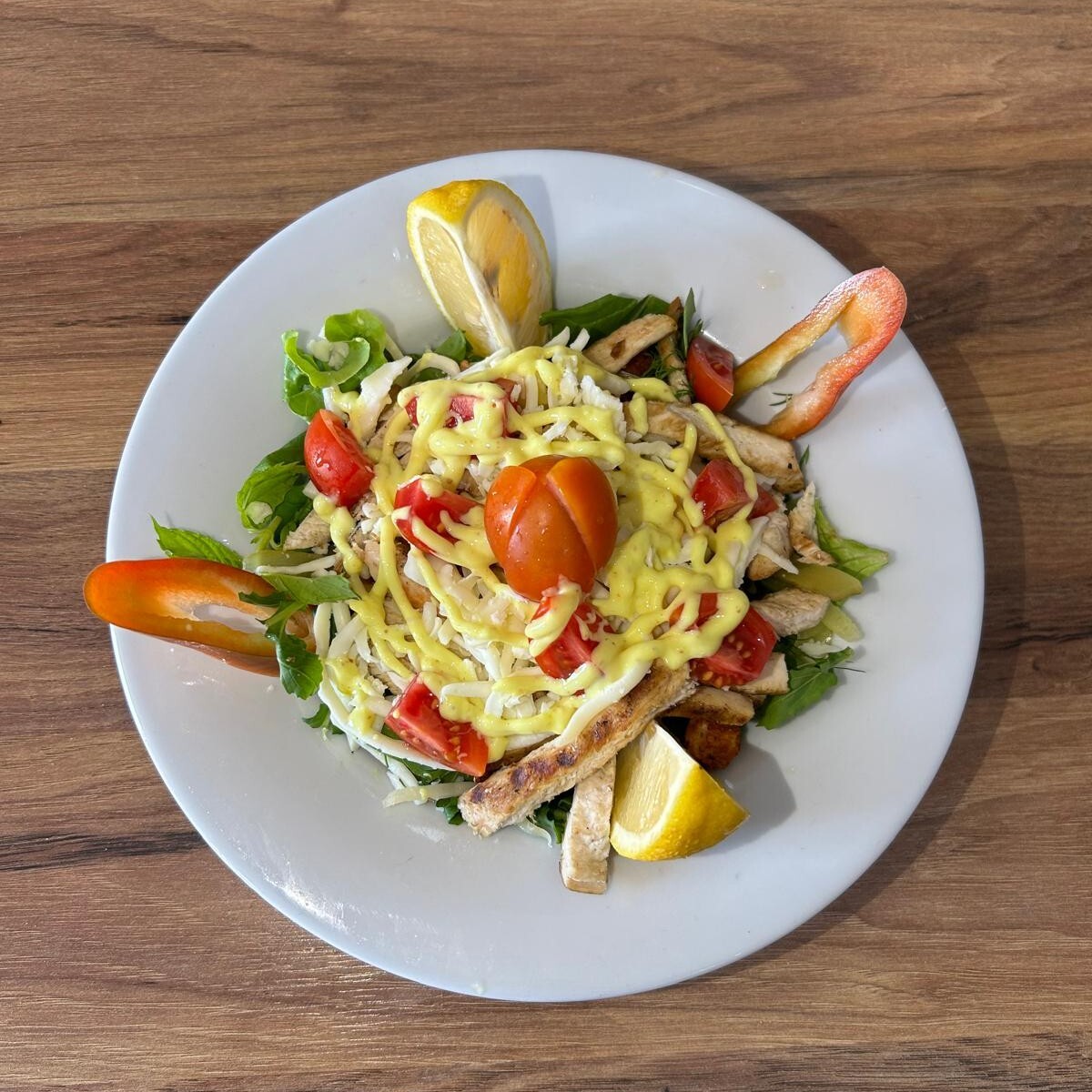 Tavuklu Sezar Salata