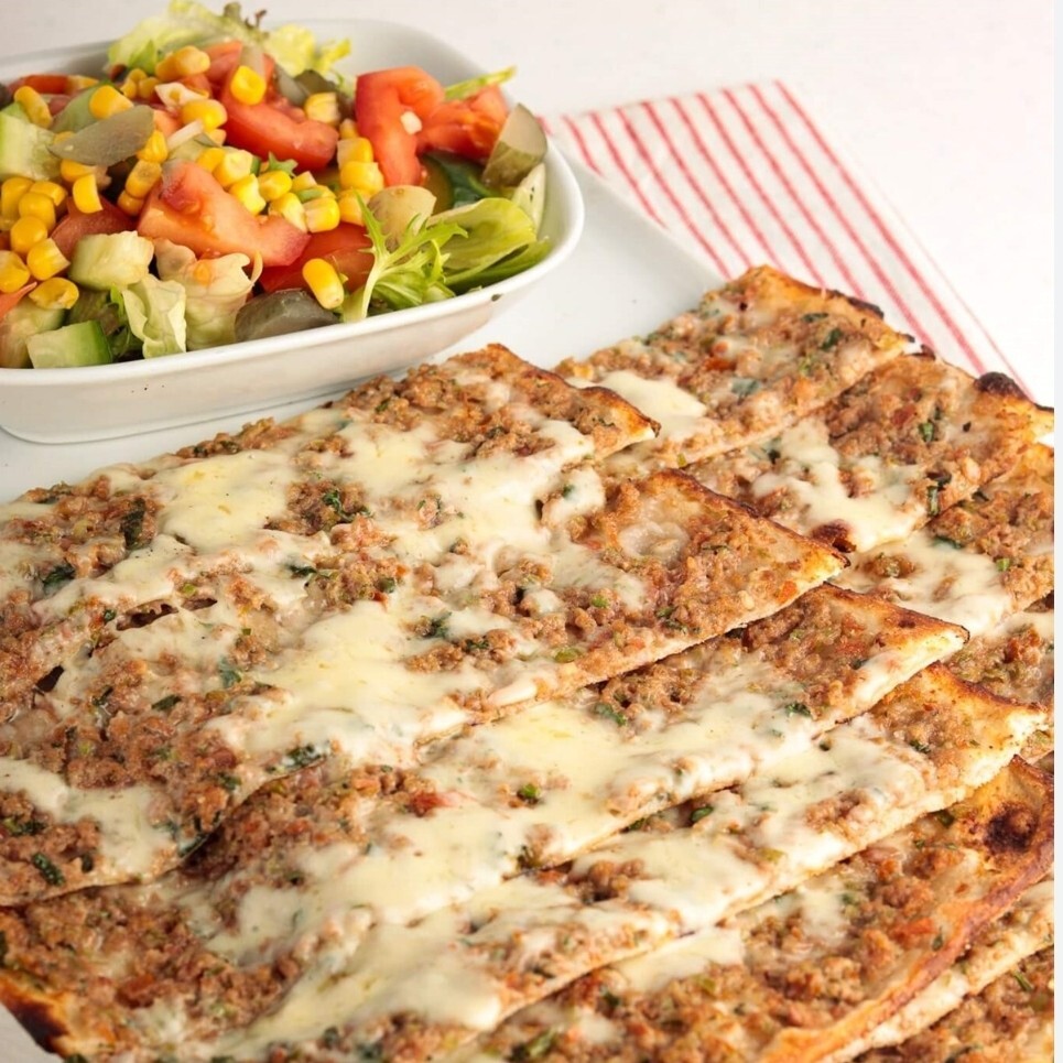 Kıymalı Kaşarlı Pide (Açık)