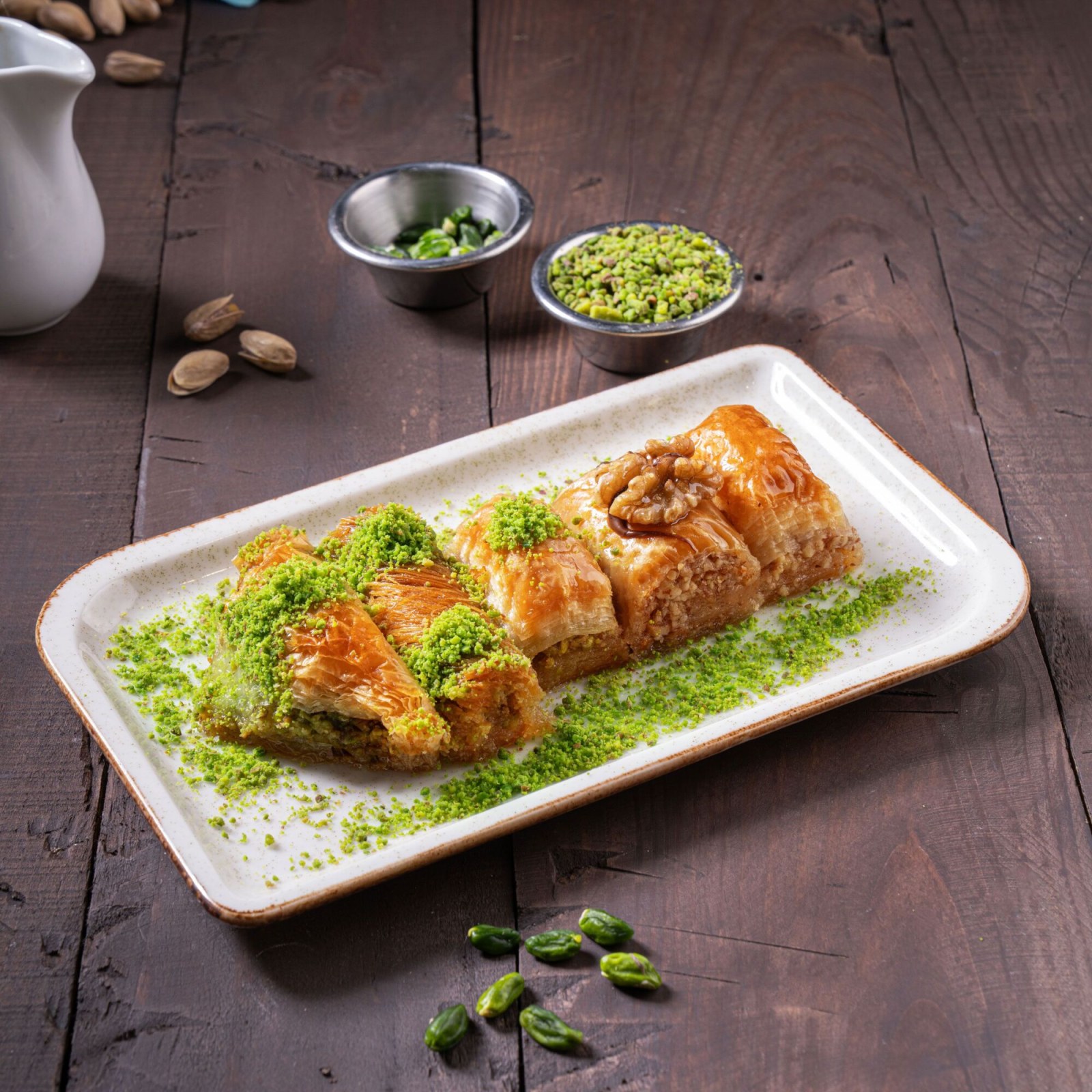Fıstıklı Cevizli Karışık Baklava (1 Kg)