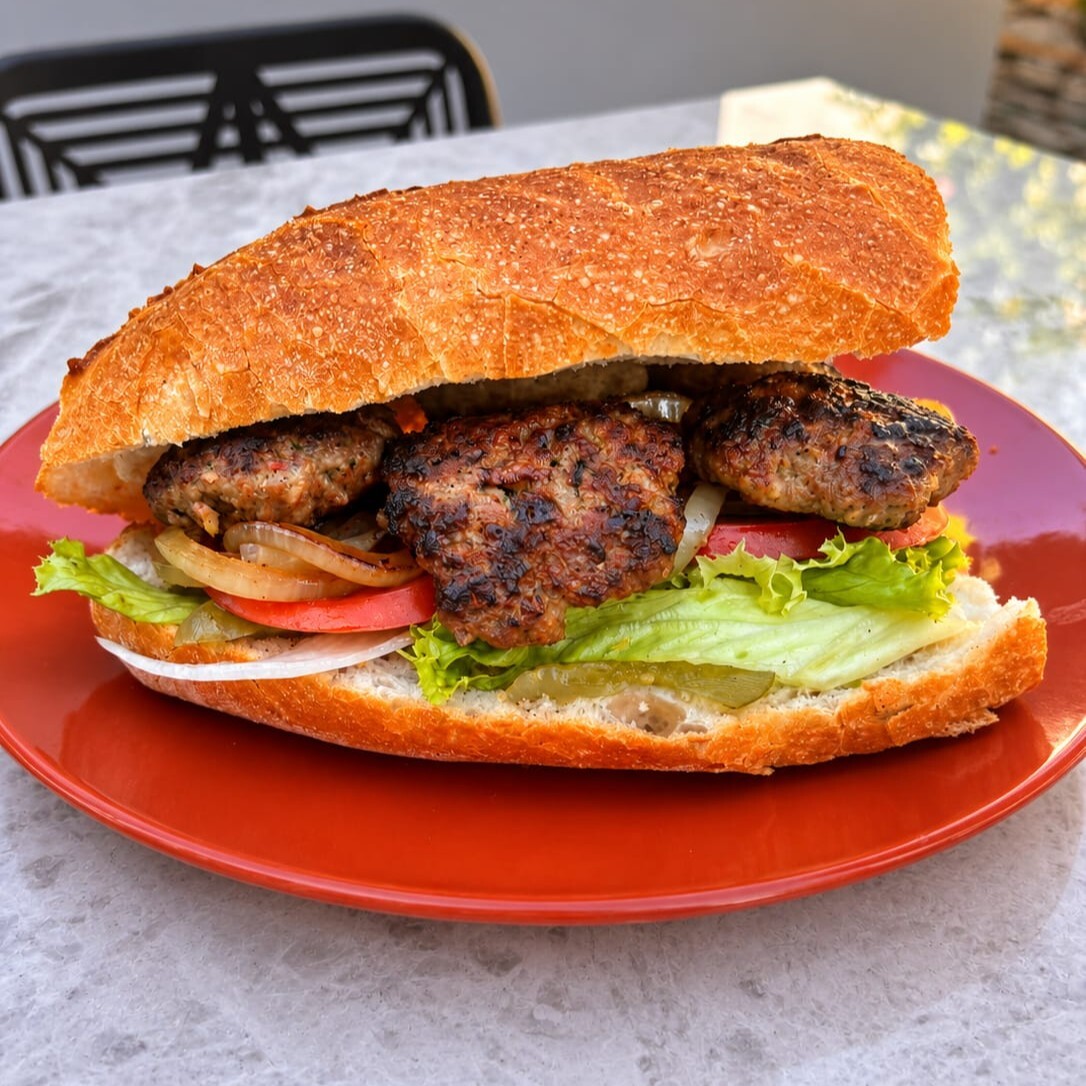 Köfte Ekmek Arası