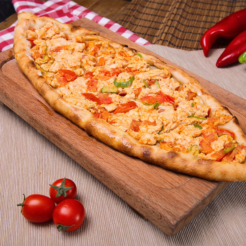 Tavuklu Kuşbaşı Pide