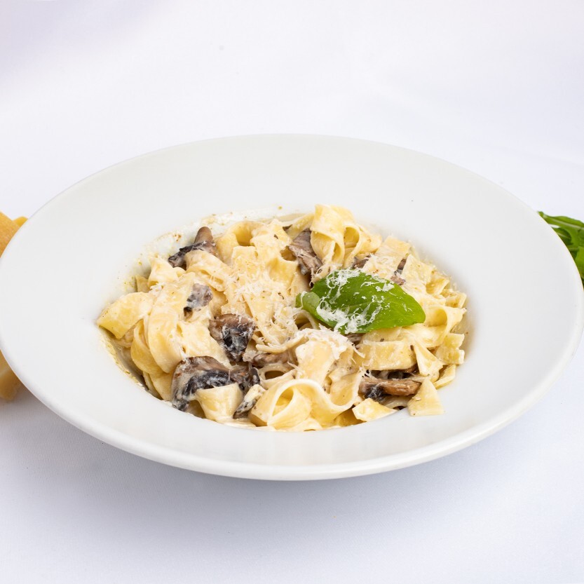 Mantarlı Fettuccine Alfredo