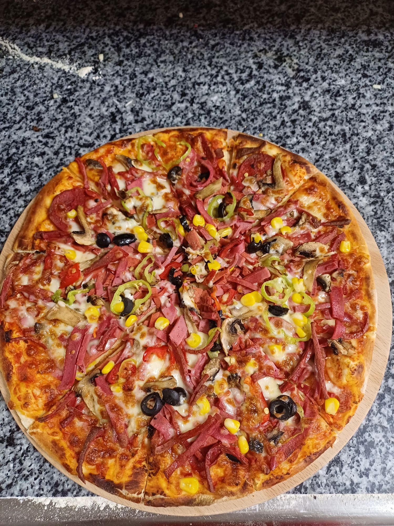 Karışık Pizza 24 Cm