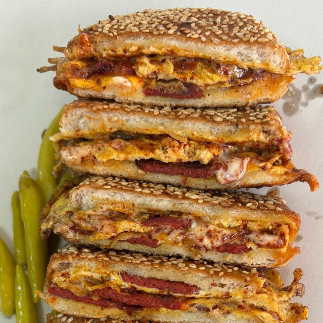 Susamlı Ekmek Atom