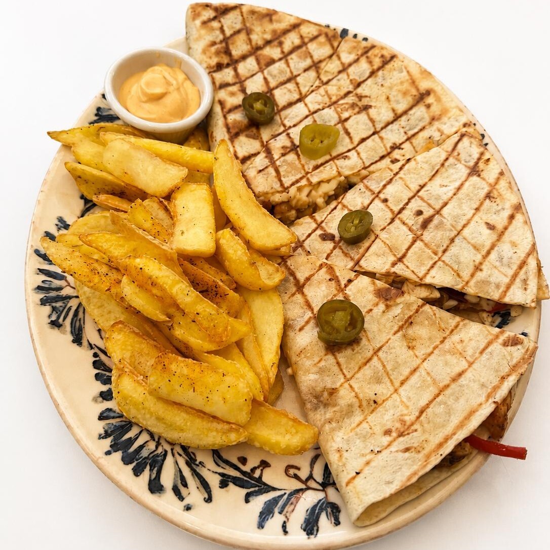 Tavuklu Quesadilla