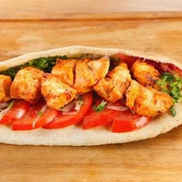 Yarım Ekmek Arası Tavuk Şiş