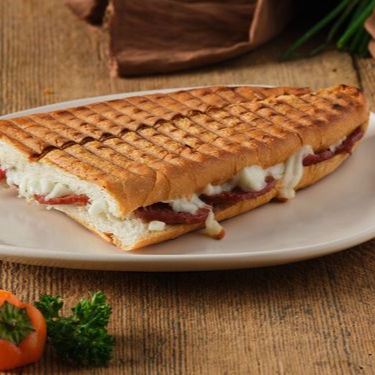 Bol Malzemeli Yarım Tost Karışık