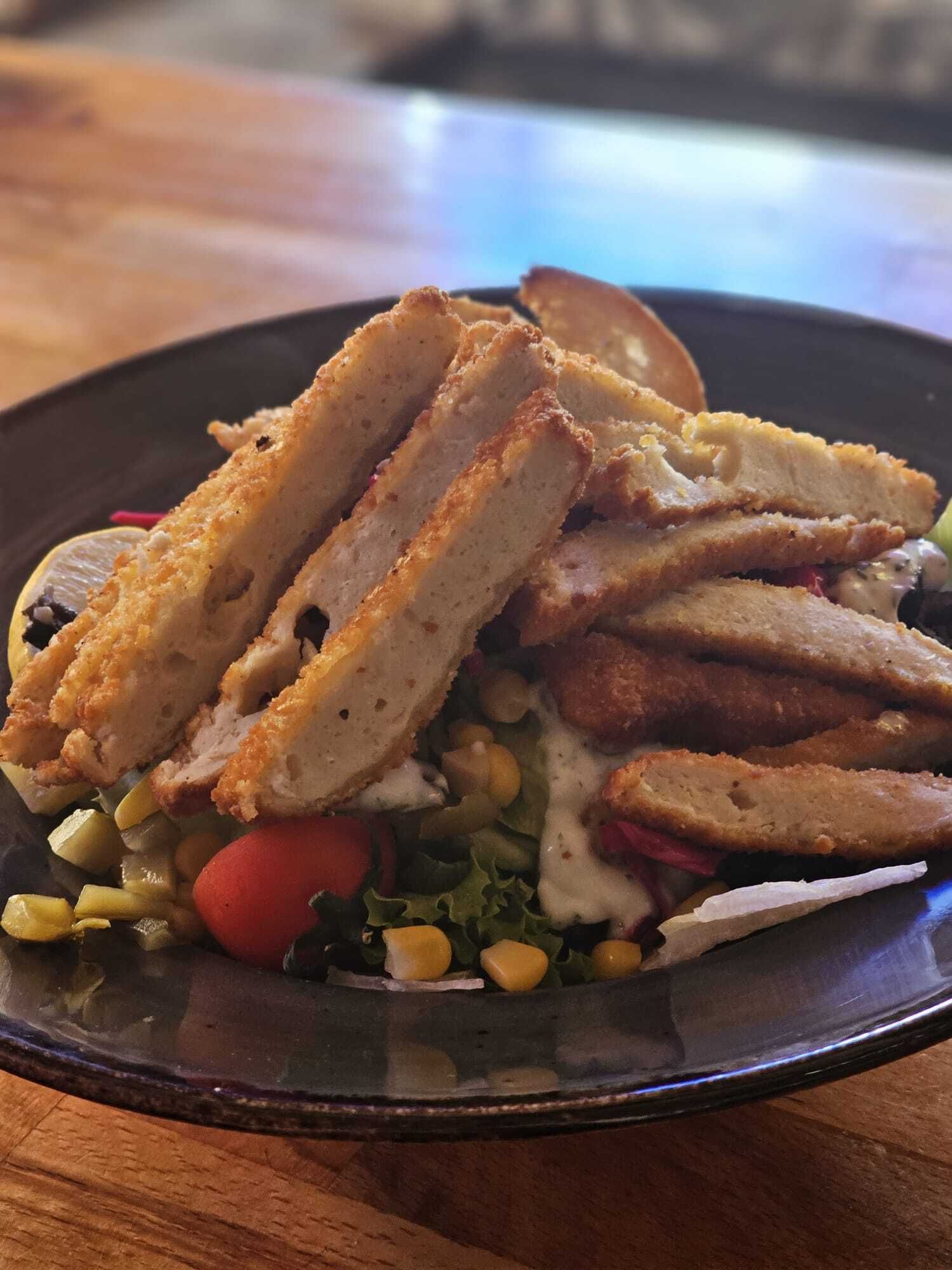 Şnitzel Salata