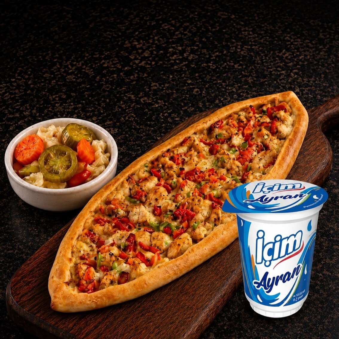 45 cm Boyutunda Tavuklu Kaşarlı Pide menü
