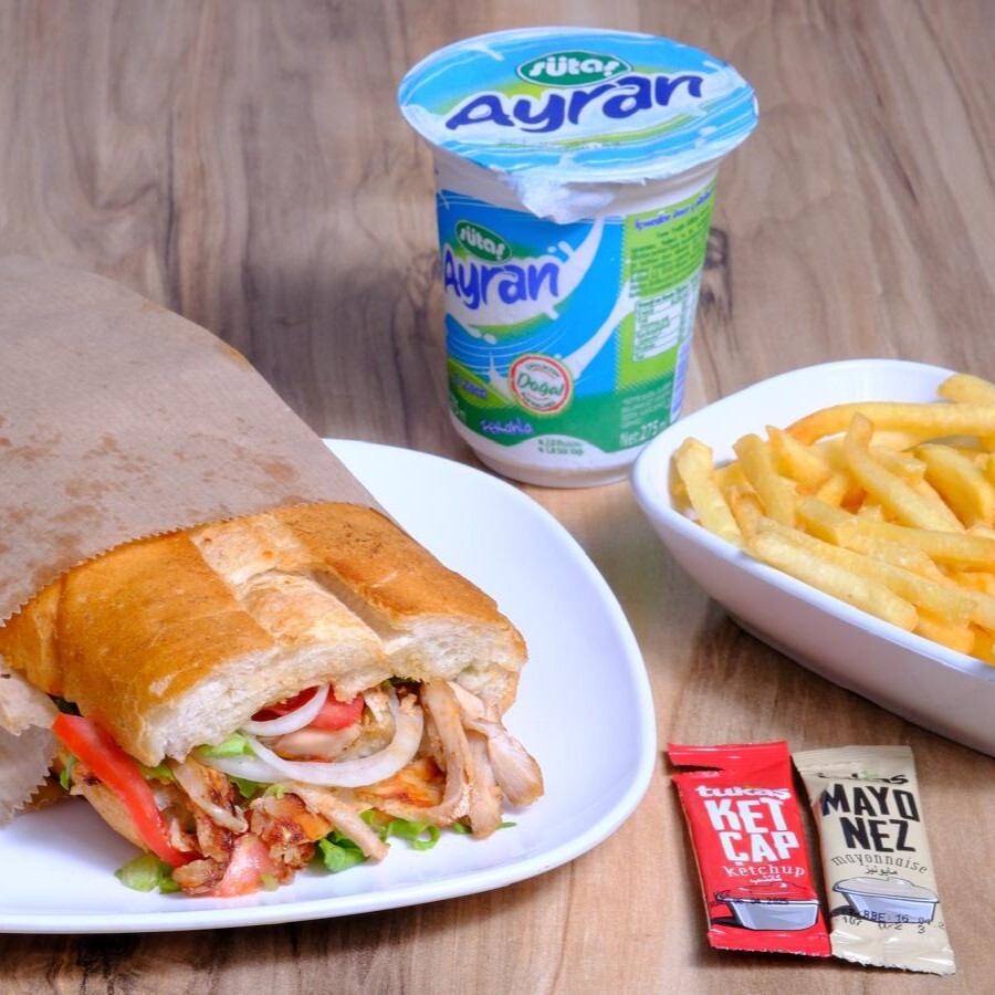 Ekmek Arası Tavuk Döner (80 gr.) & Patates Kızartması Menü