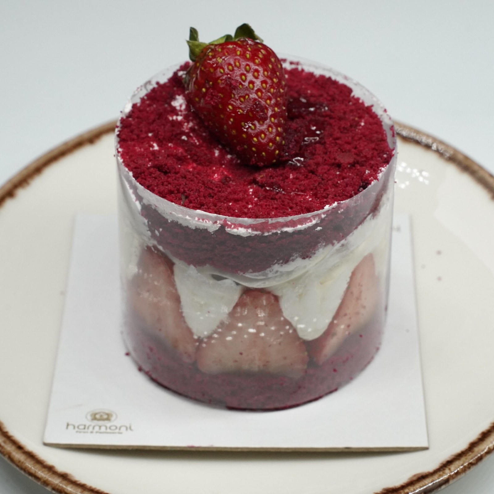Çilekli Velvet