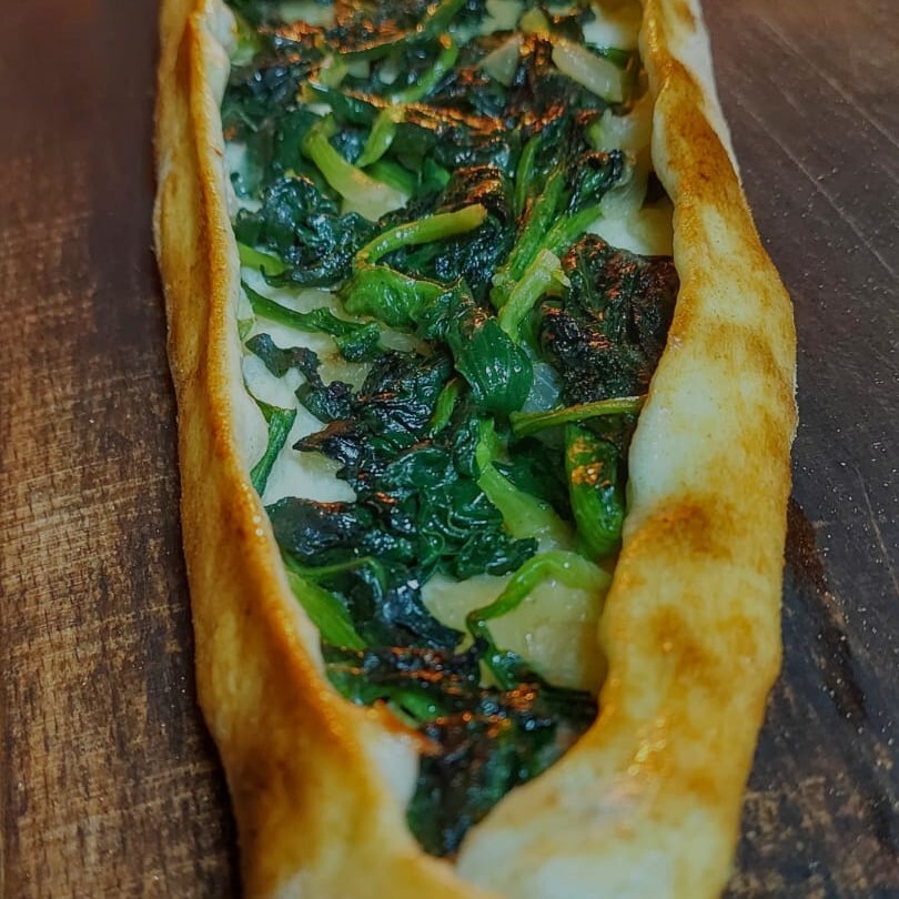 Ispanaklı Pide