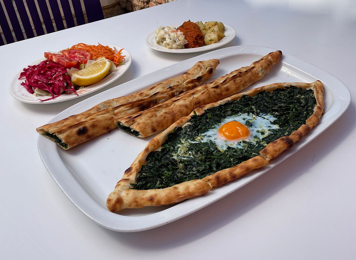 Kıymalı Ispanaklı Pide (Büyük) (Açık)