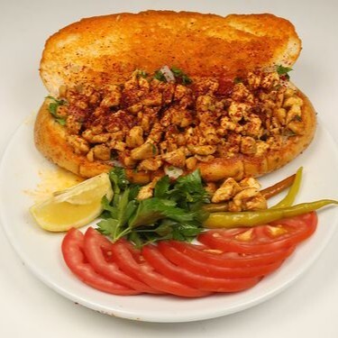 Somun Ekmek Arası Tavuk Tantuni