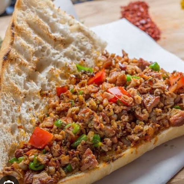 Ekmek Arası Sac Kavurma