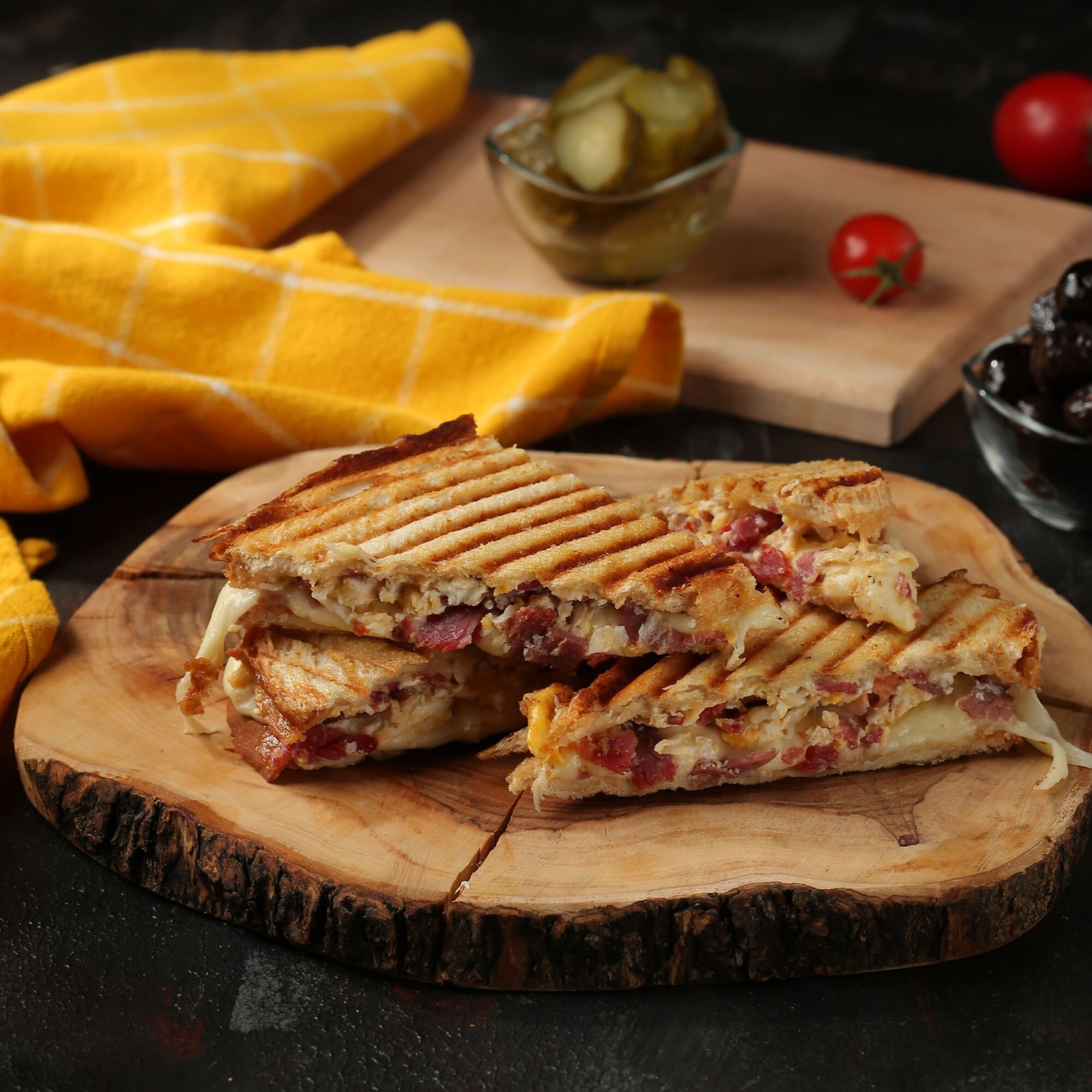 Pastırmalı Yumurtalı Kaşarlı