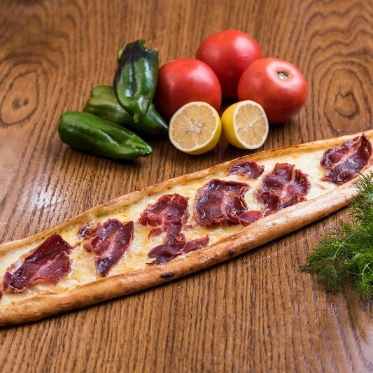Pastırma Kaşarlı Pide (Açık) Menü