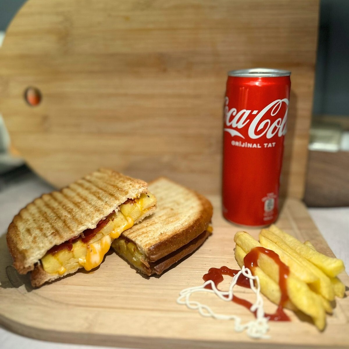 Manastır Tost