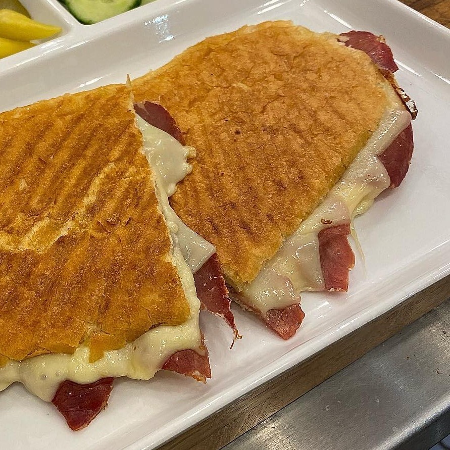 Bütün Ekmek Atom Tost
