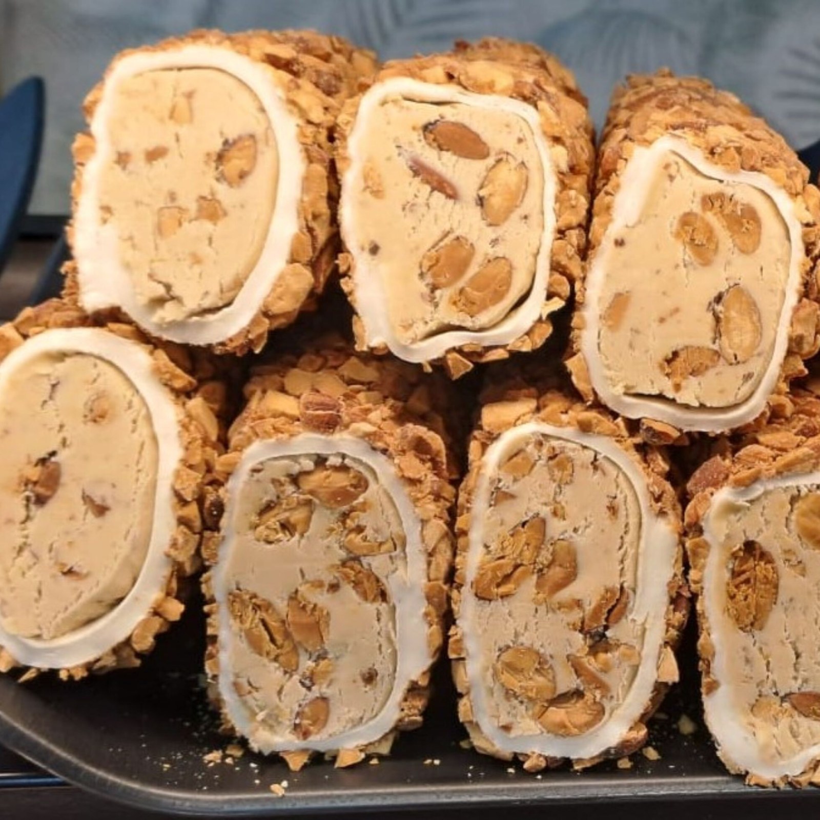 Bademli Mega Sarma Rulo Lokum (1 kg)