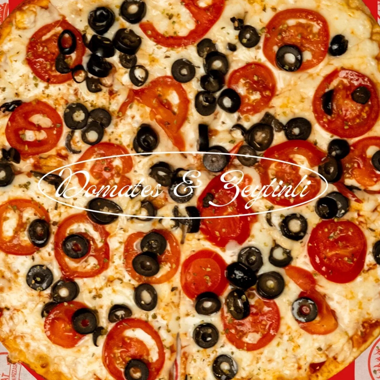 Domatesli & Zeytinli Pizza