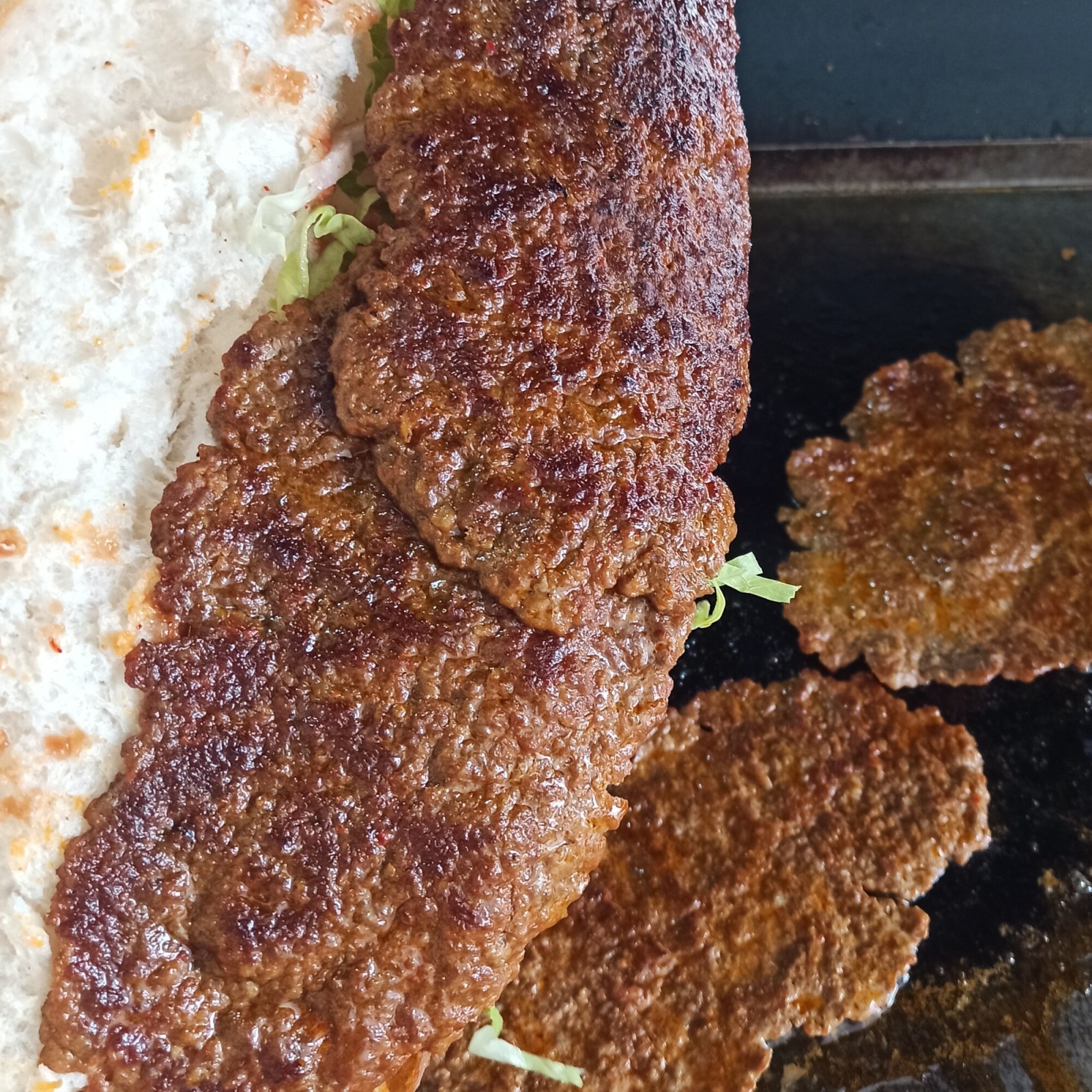 Yaprak Köfte tüm ekmek