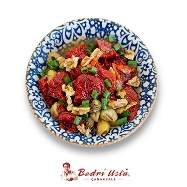 Kuru Domates Salatası