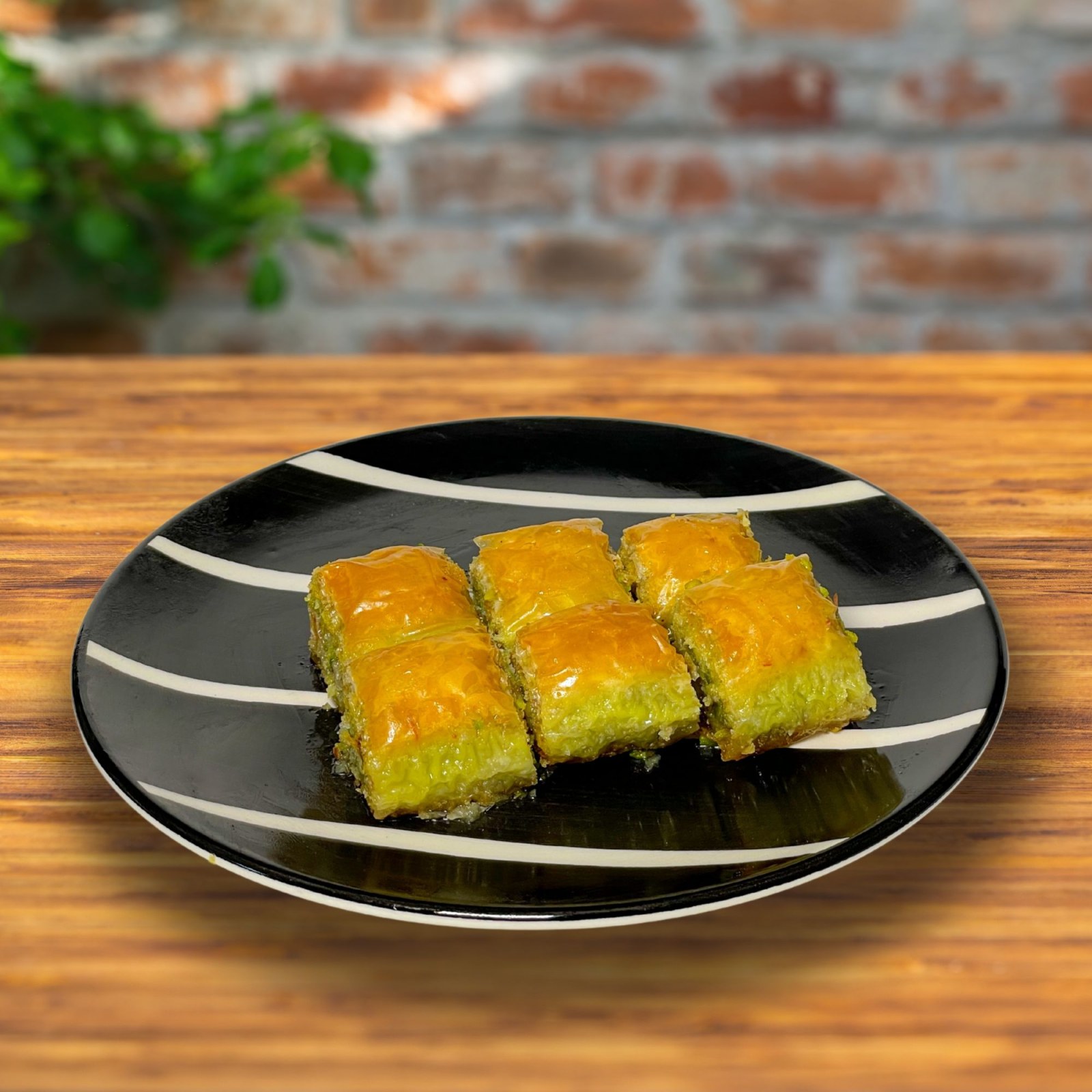 Fıstıklı Tereyağlı Özel Baklava (500 gr)