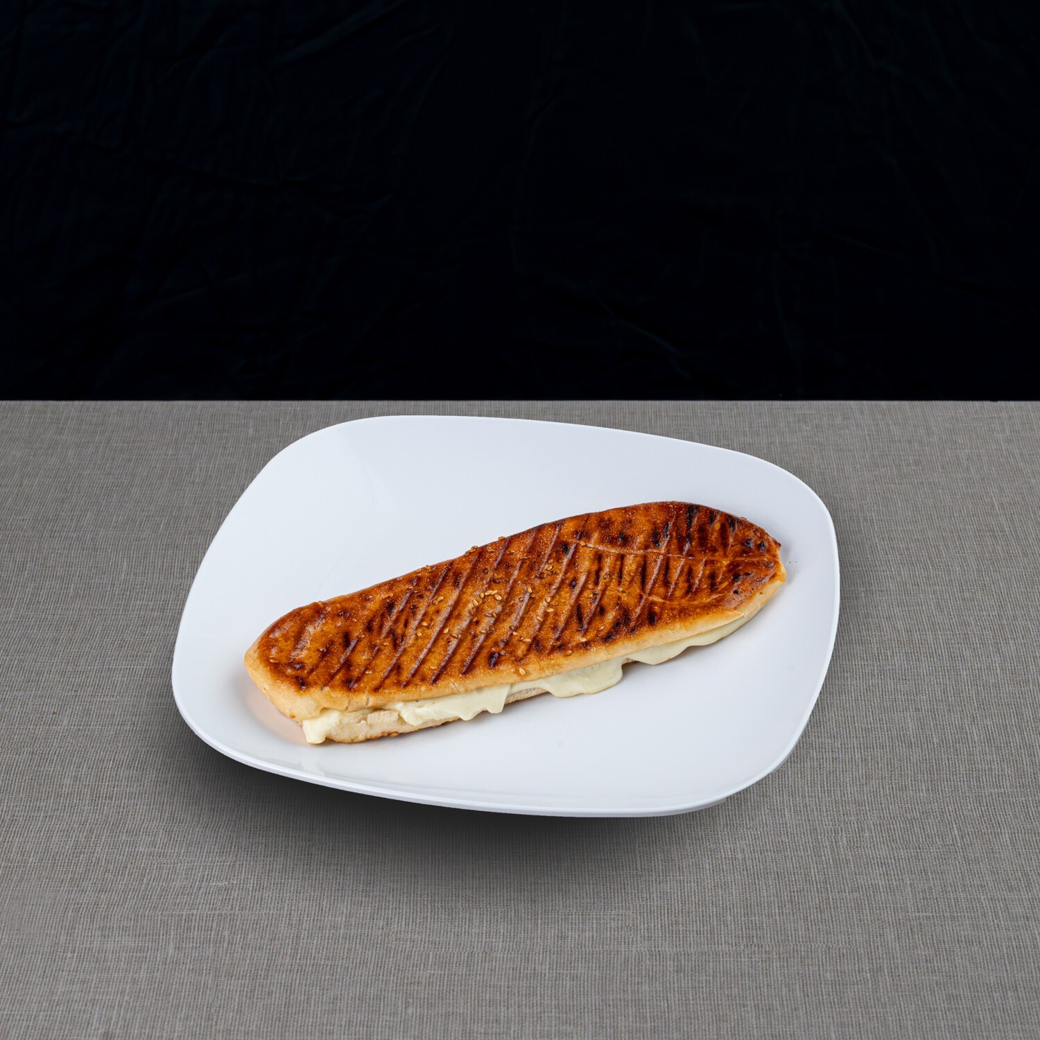 Sandviç Ekmeğine Karışık Tost