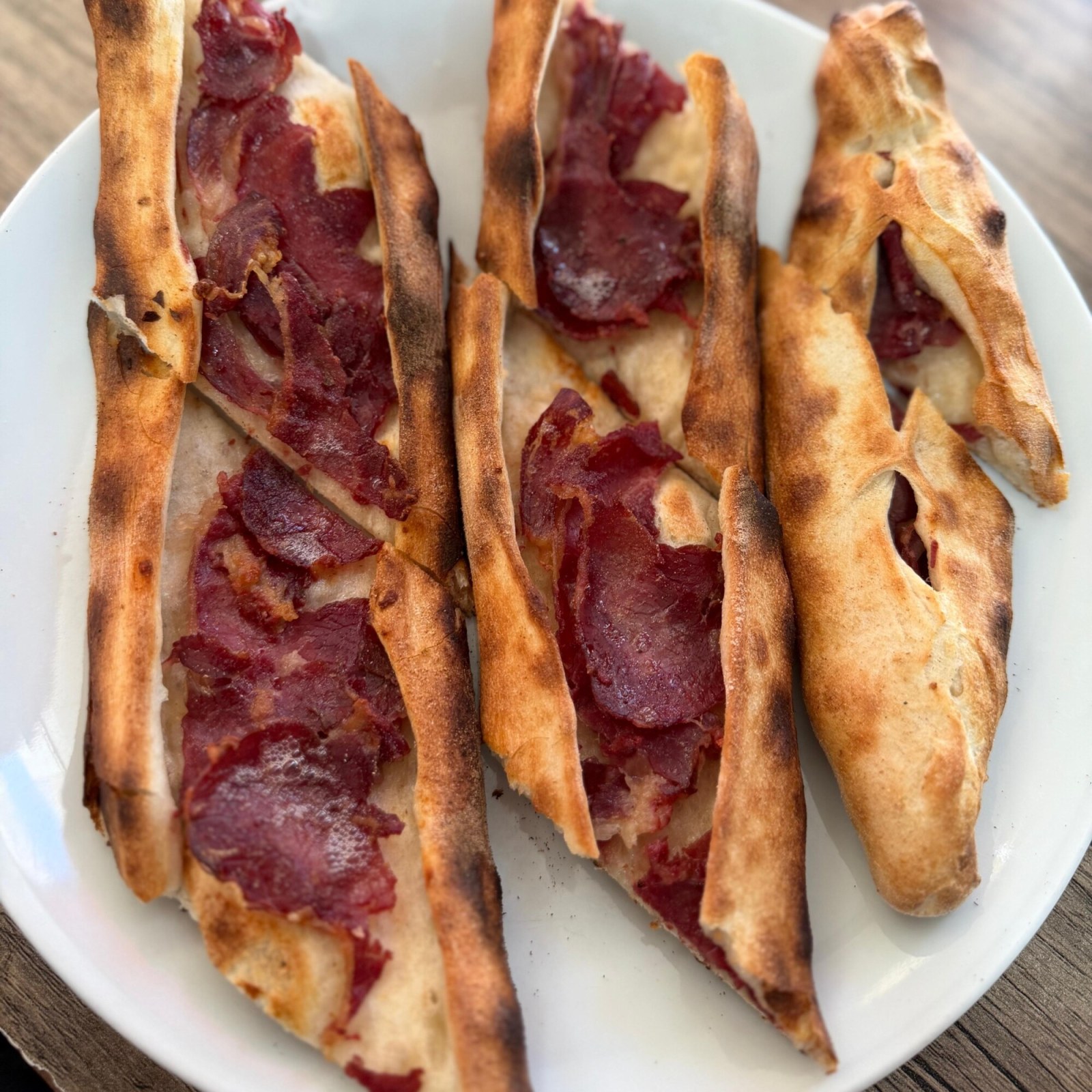 Pastırmalı Pide