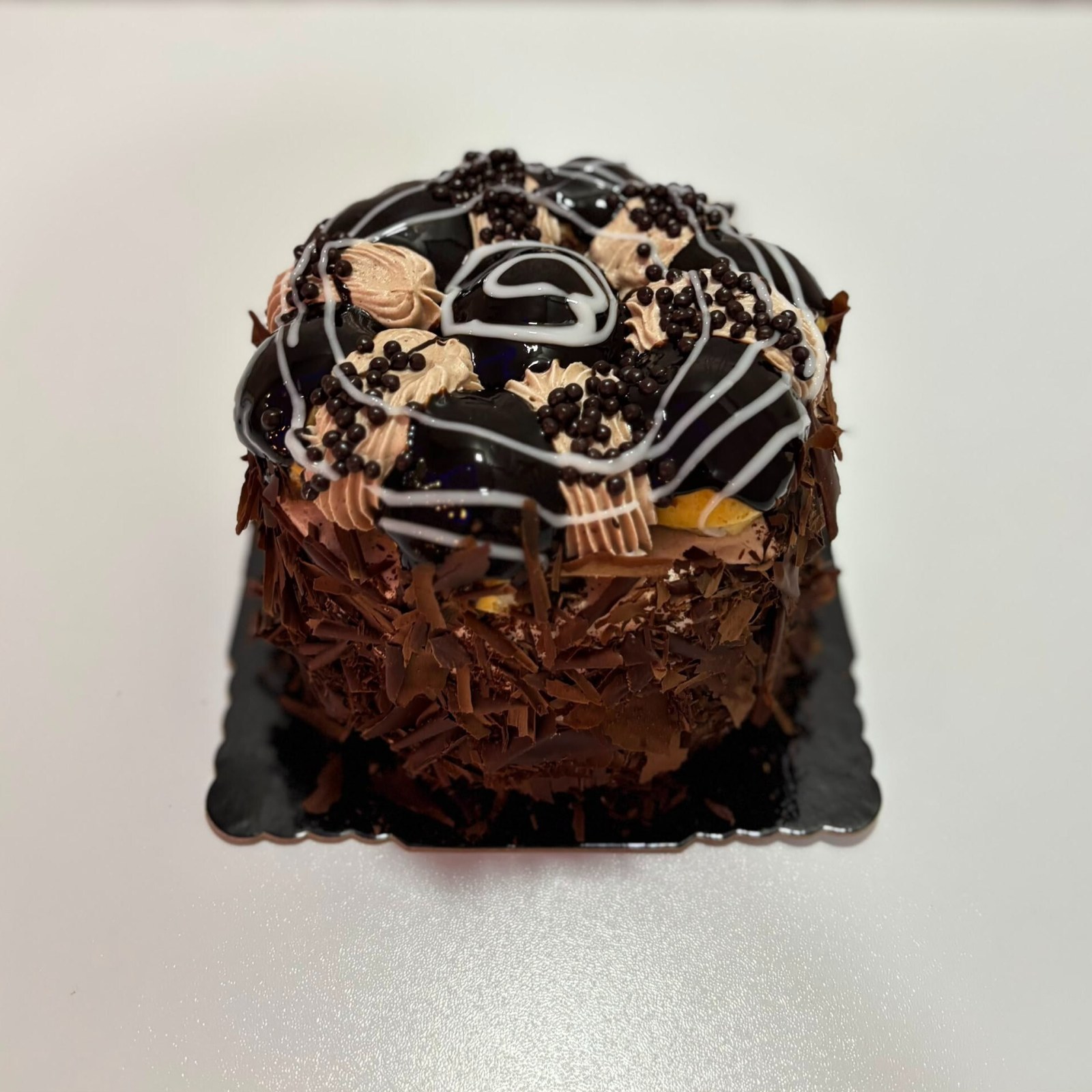 Profiterollü Çikolatalı Pasta 4-6 kişi