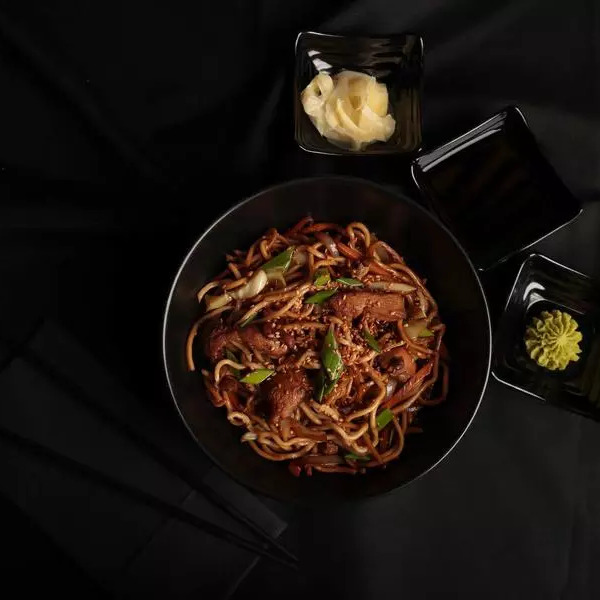 Teriyaki Soslu Tavuklu Noodle