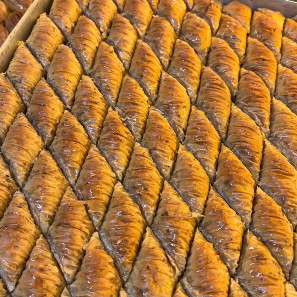 Cevizli Ev Tipi Baklava (yarım kilo)