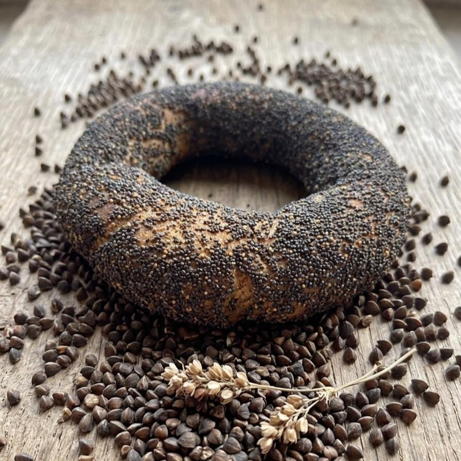 Karabuğday haşhaşlı Simit