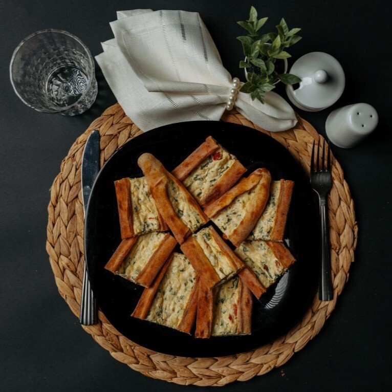 Peynirli Pide
