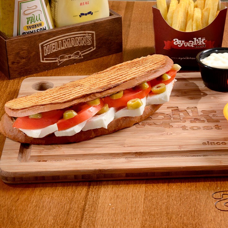 Beyaz Peynirli Tost