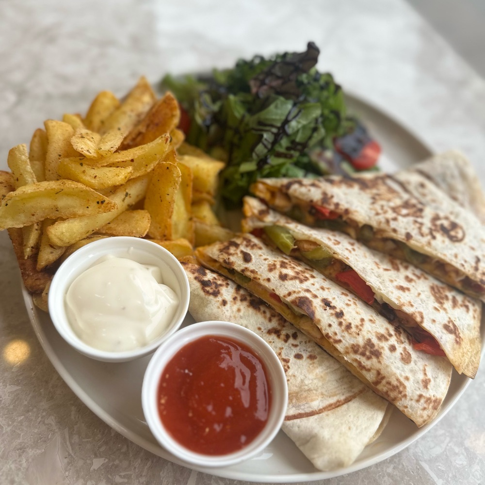 Tavuklu Quesadilla