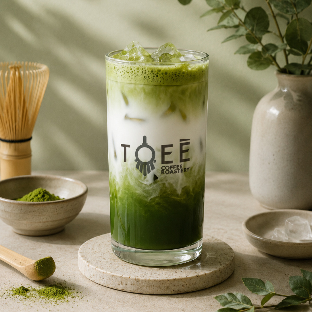Iced Matcha Latte (16 oz)