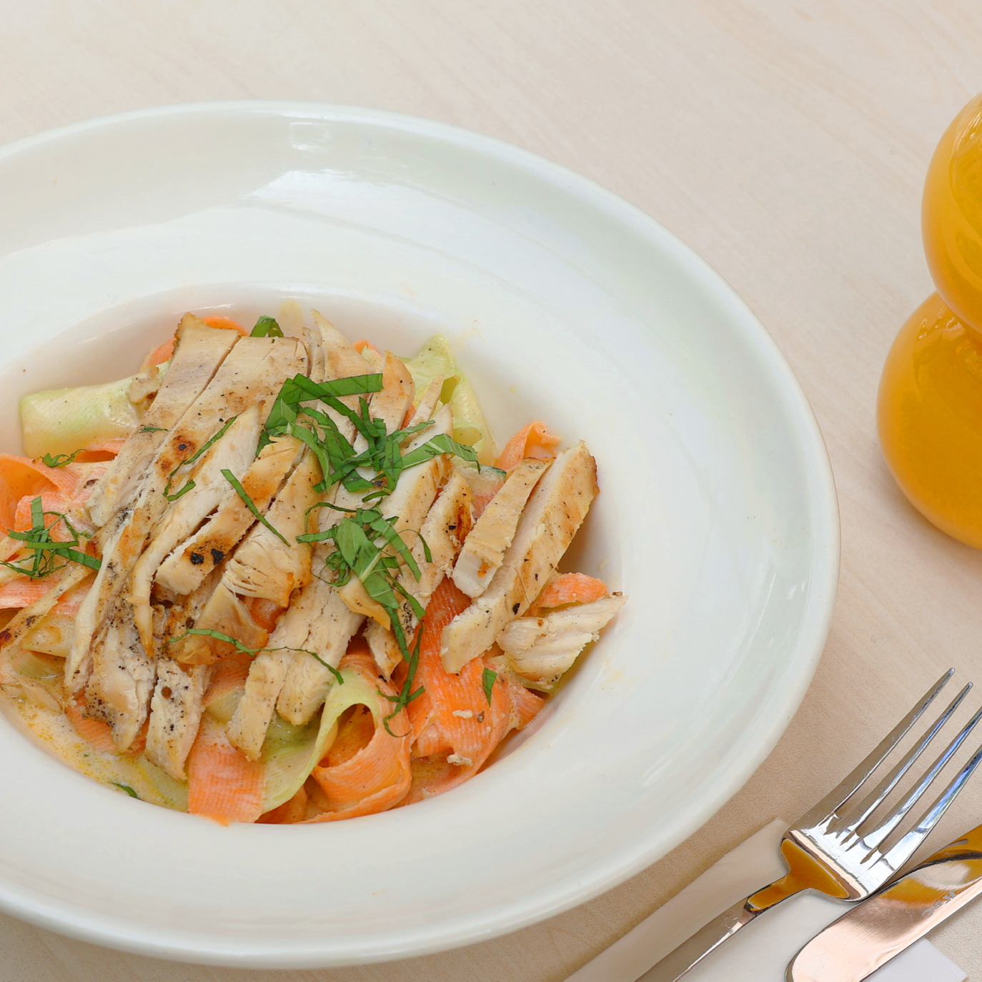 Tavuklu Ribbon Salata Menü