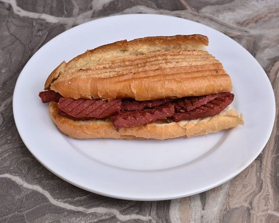 Sucuklu Tost
