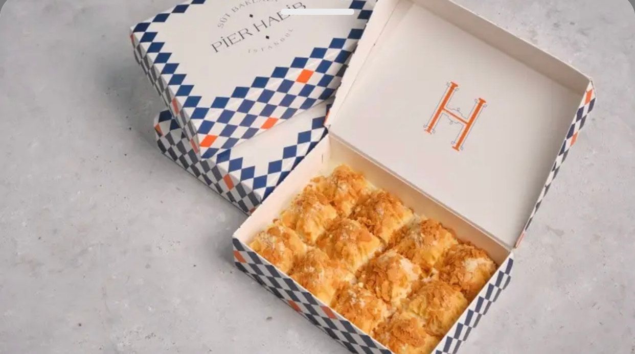 Fındıklı-Tahinli Süt Baklava (12 Dilim)