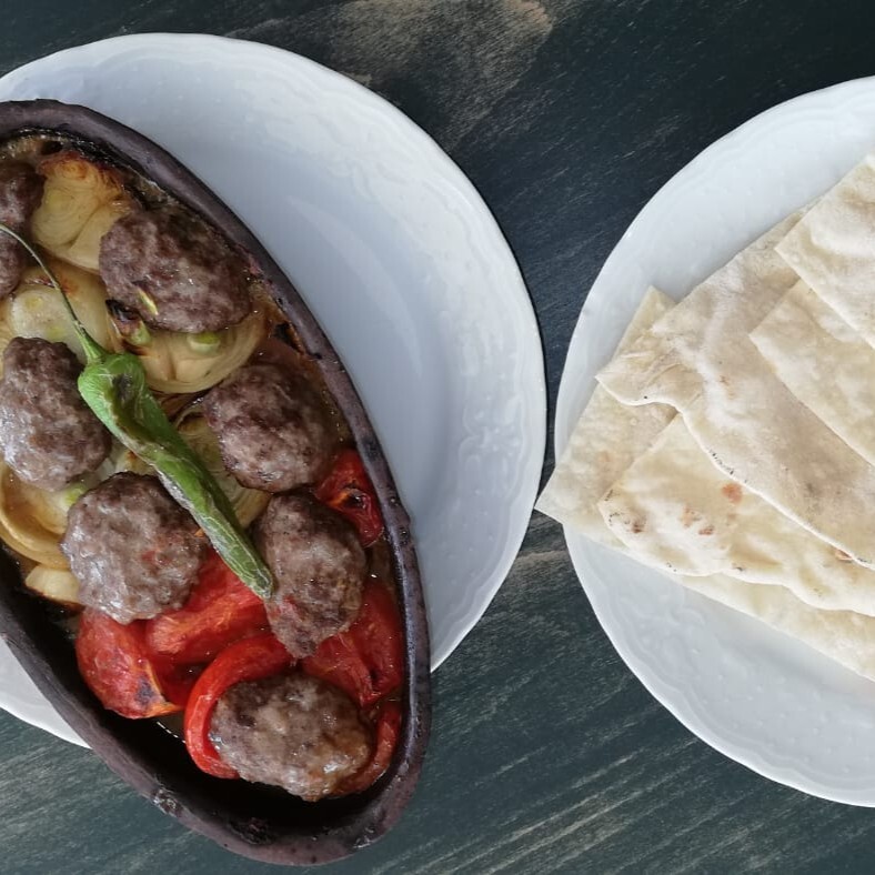 Kiremitte Köfte